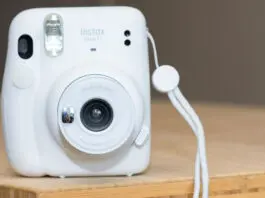 FUJIFILM INSTAX MINI 11 INSTANT PHOTO CAMERA